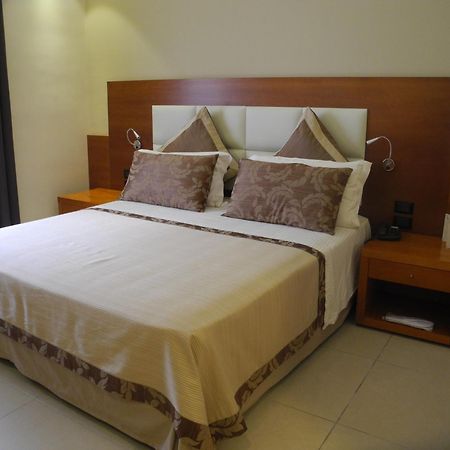 Hotel Agora Sure Hotel Collection By Best Western ลาโกปาเตรีย ภายนอก รูปภาพ
