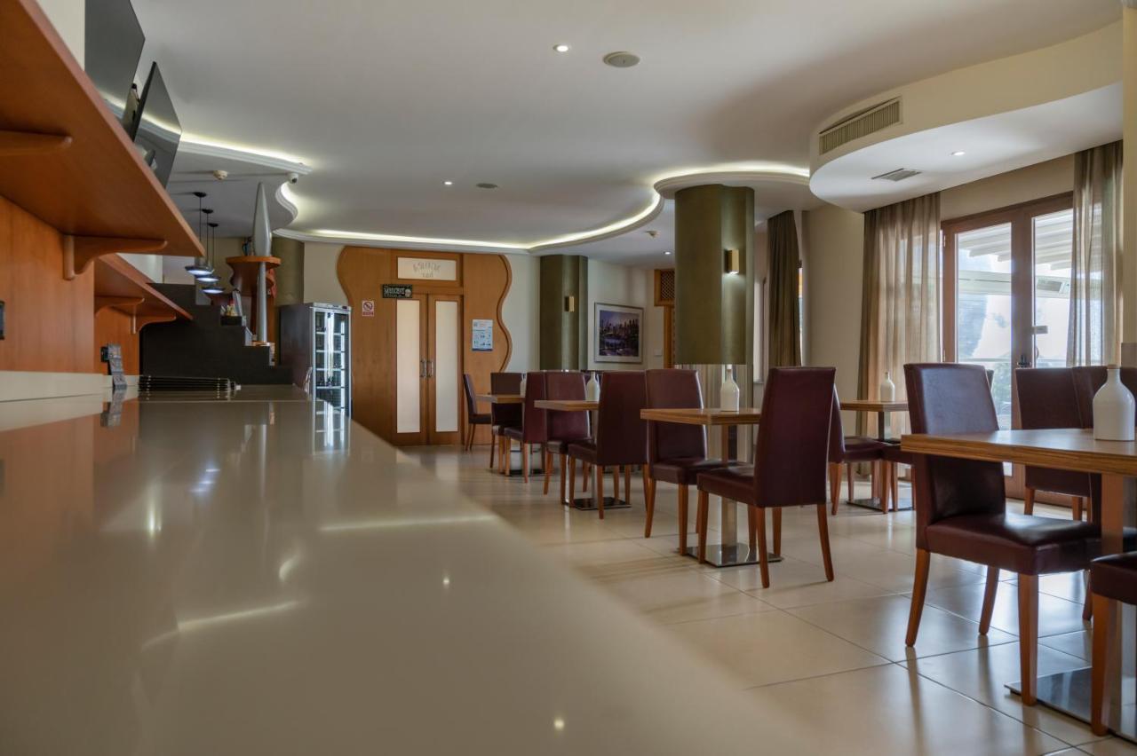 Hotel Agora Sure Hotel Collection By Best Western ลาโกปาเตรีย ภายนอก รูปภาพ