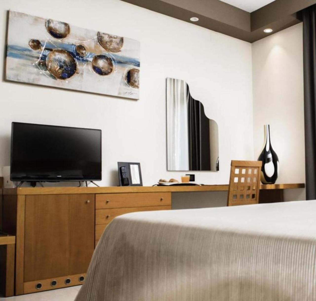 Hotel Agora Sure Hotel Collection By Best Western ลาโกปาเตรีย ภายนอก รูปภาพ